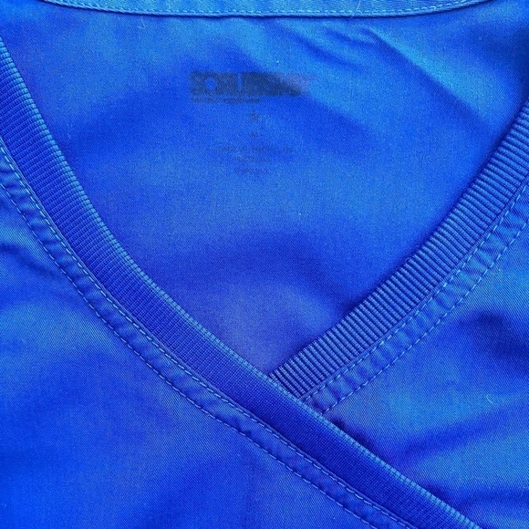 SCRUBS medical scrub top deep blue V-neck shot sleeves double pockets Women M - Picture 14 of 14